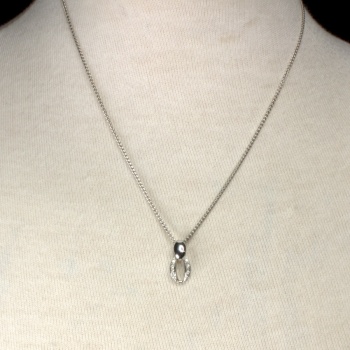 18ct white gold Diamond Pendant with chain